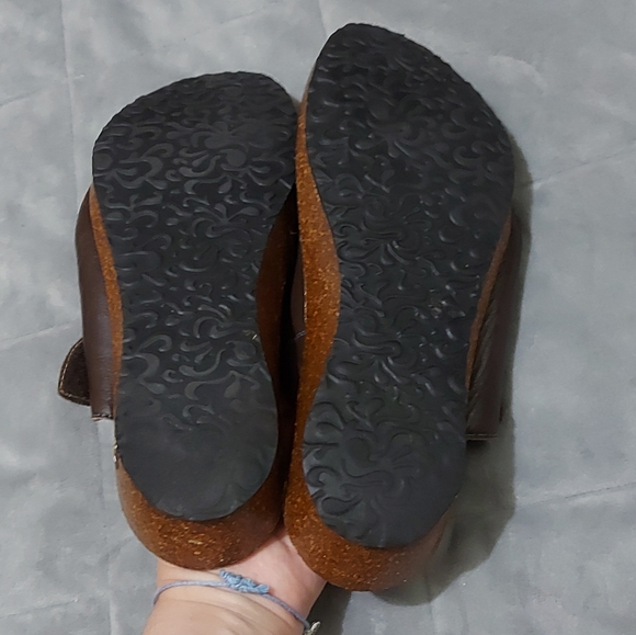 Think! Leather Sandals - Picture 7 of 9